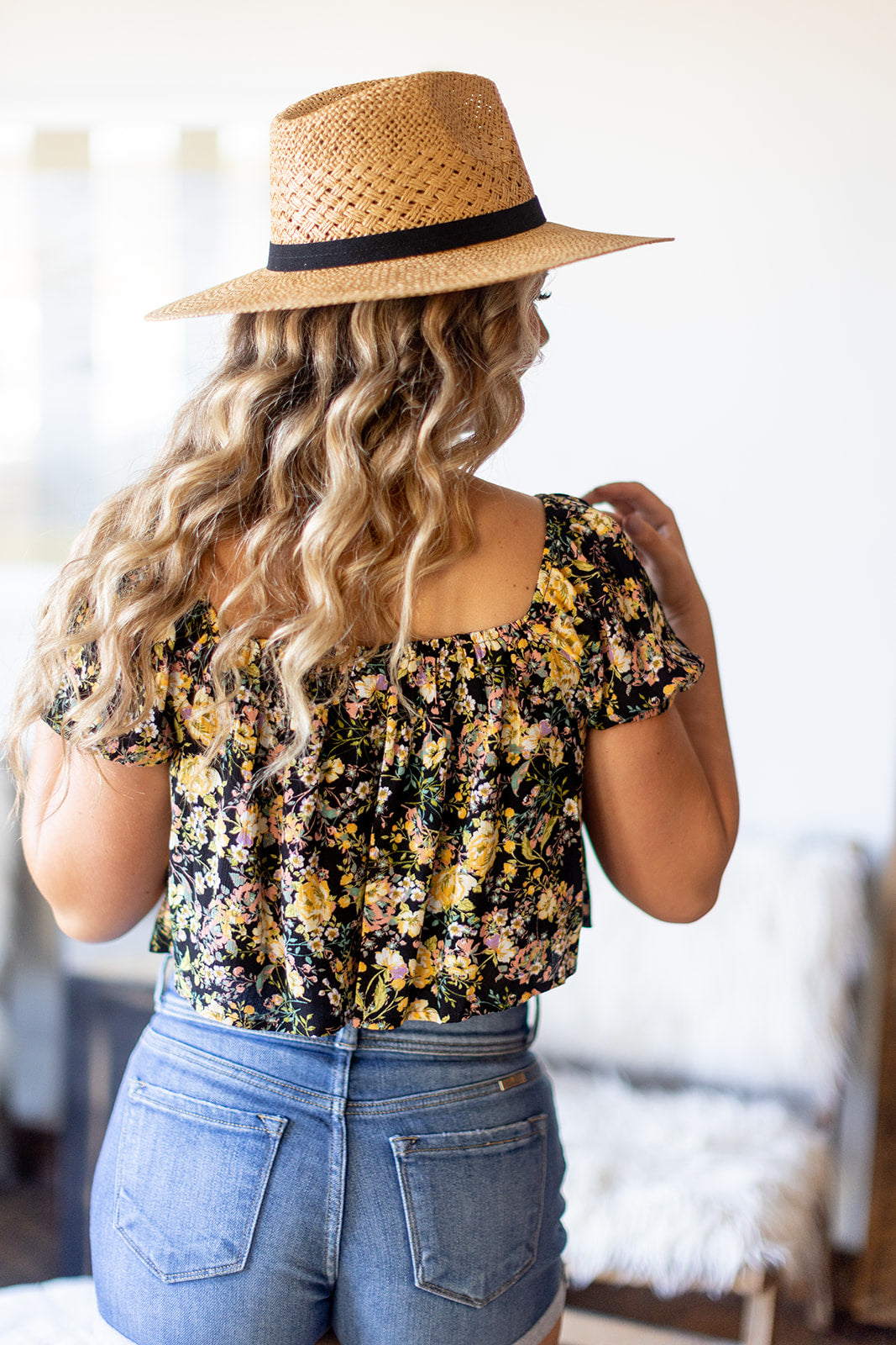 There She Goes Floral Top - *LOW STOCK*